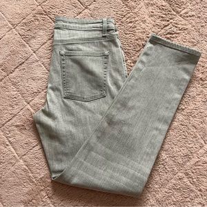 NWOT Eileen Fisher Skinny Leg Denim Jeans Women's Size 2
